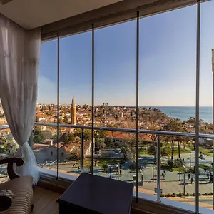 Lovely Flat With Sea View Near In Muratpasa Apartment